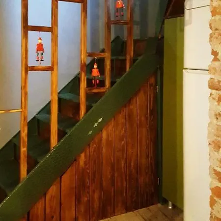 Homestay Orchid House Istanbul