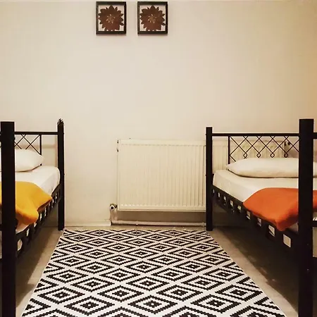 Homestay Orchid House Istanbul