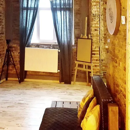 Homestay Orchid House Istanbul